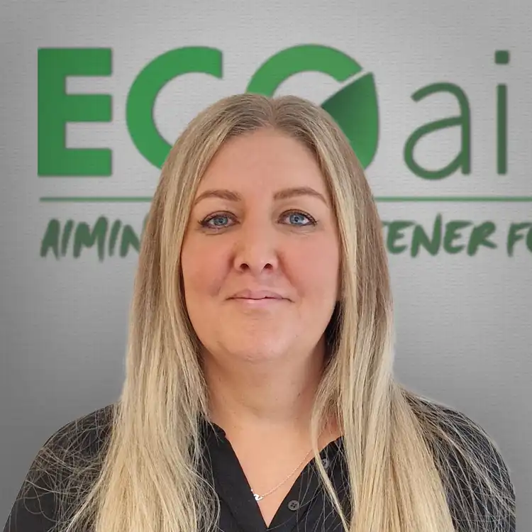Nicola Love — Call Centre Manager